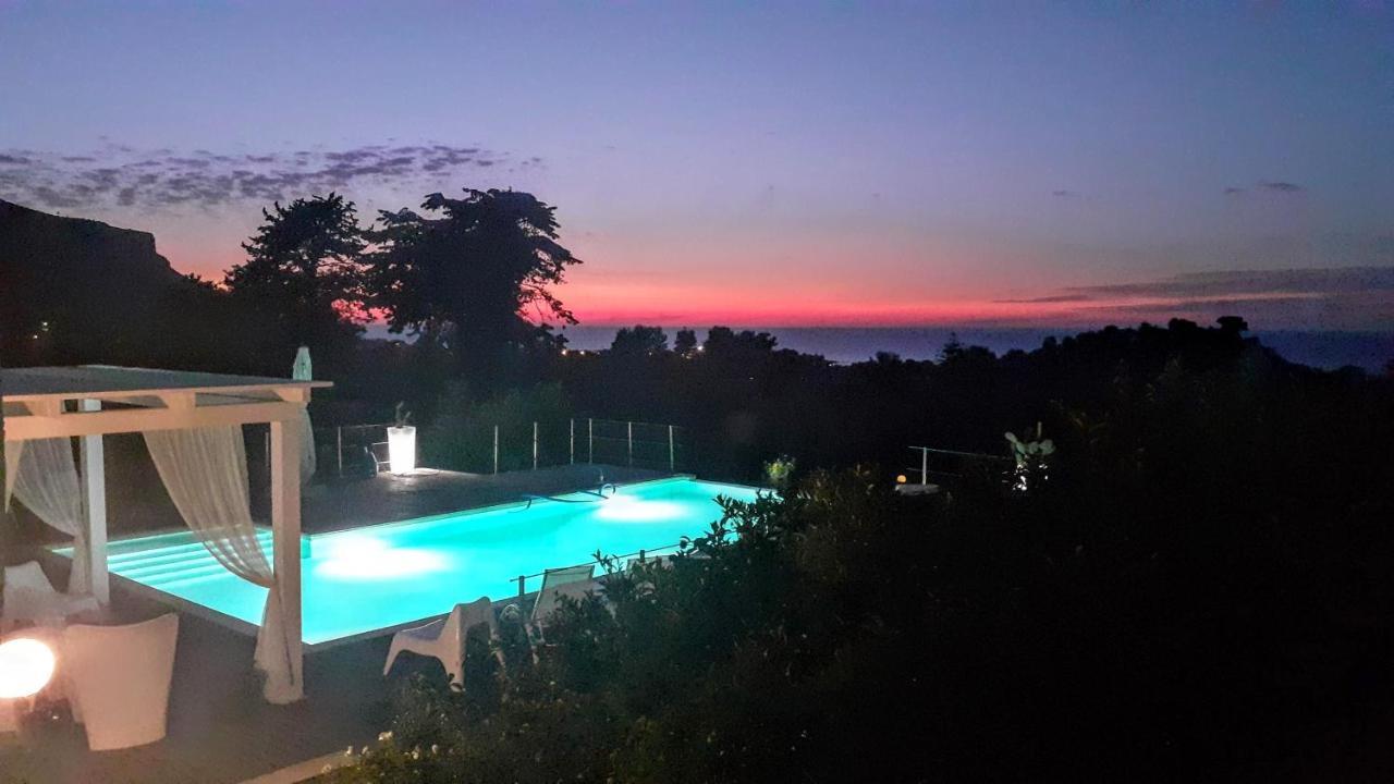 Villa Maria Una Finestra Sul Mare 瓦尔德利切 外观 照片